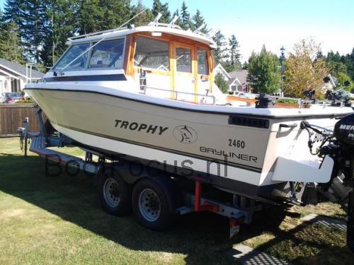 Bayliner Trophy 2460 beoordelingen en specificaties